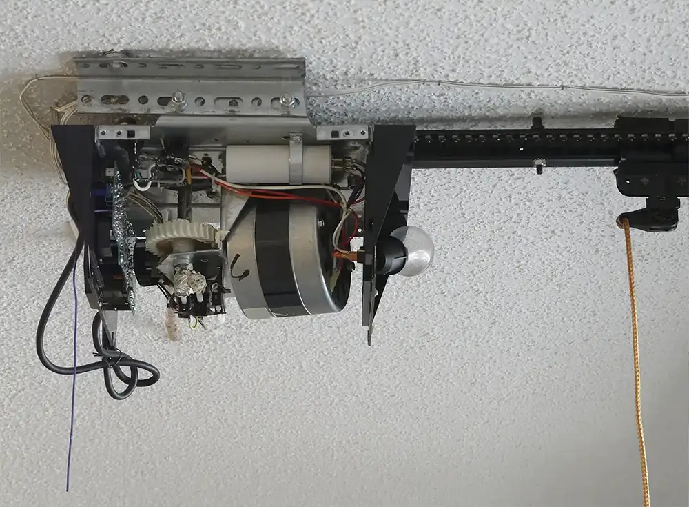 garage door opener repair services in the Springfield IL area